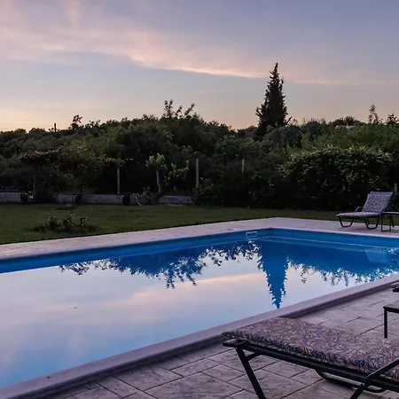 Country - 2floor Family Villa *